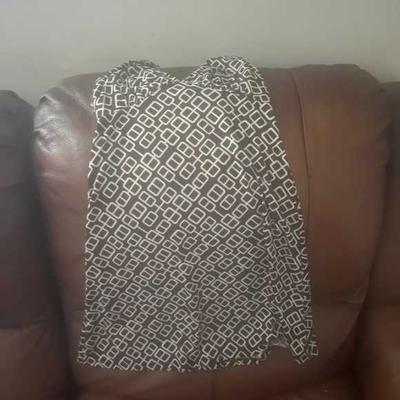 Clothes - Picture 16 of 16